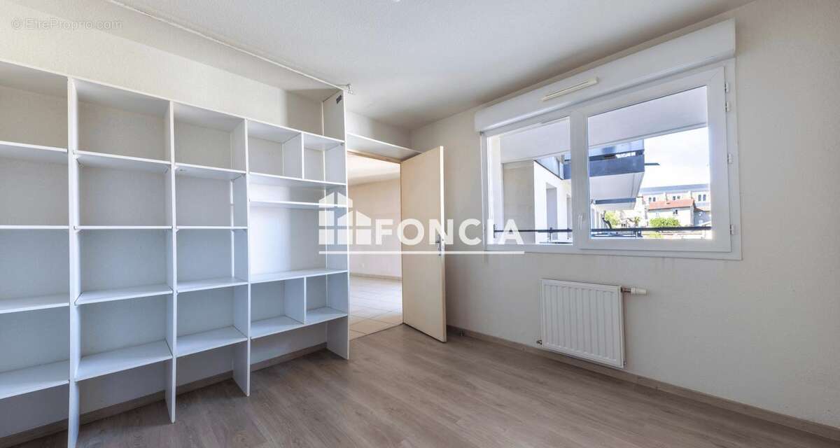 Appartement à RILLIEUX-LA-PAPE