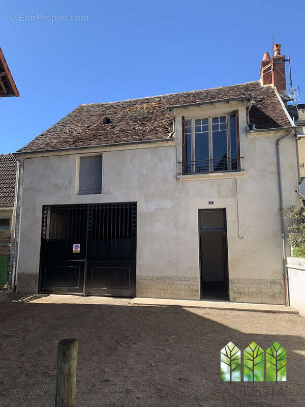 Maison à CHATEAUMEILLANT