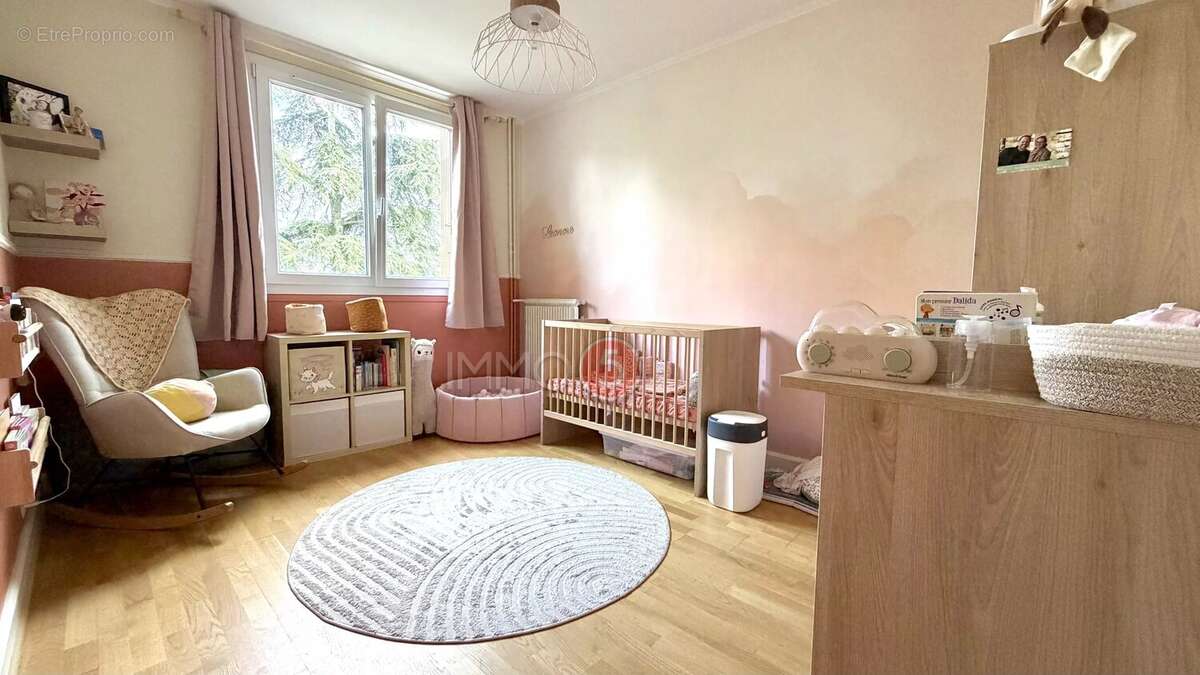 Appartement à LE RAINCY