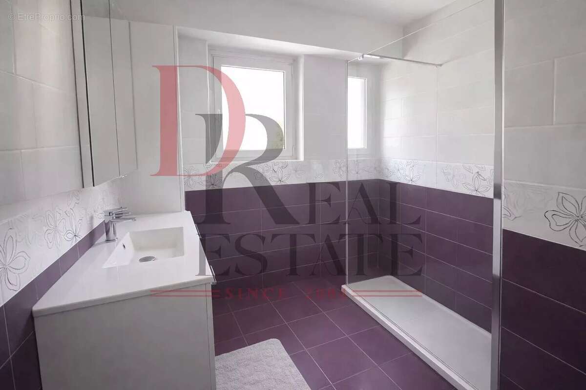 Appartement à LE CANNET