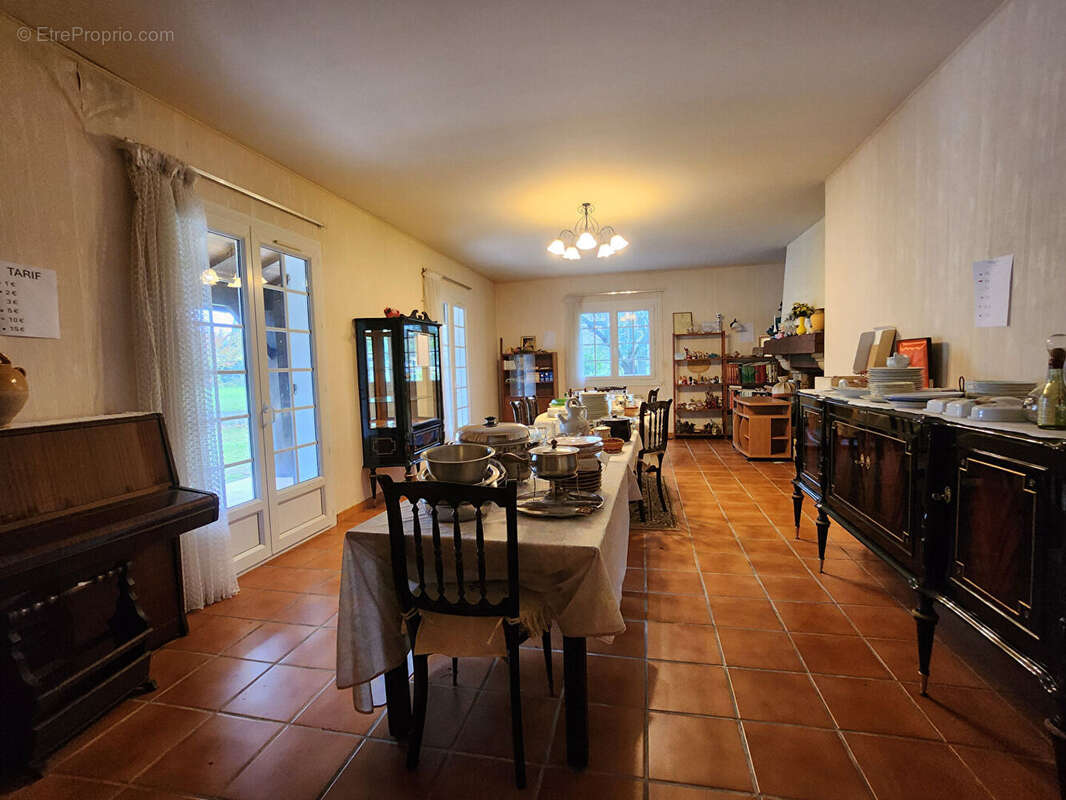 Maison à SAINT-ANDRE-DE-CUBZAC