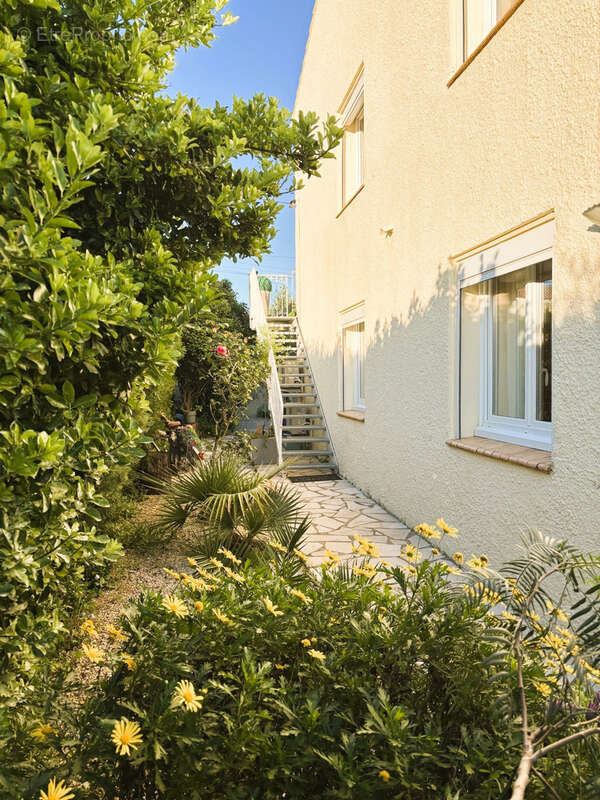 Villa 3 faces sur un terrain paysage - photo 18