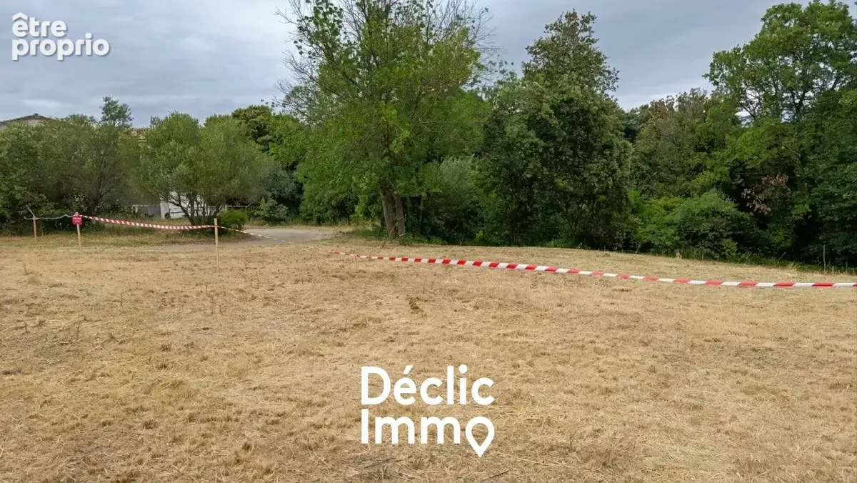 NEFFIÈS  Terrain constructible de 2 170 m² dans un environnement naturel privilégié - photo 4