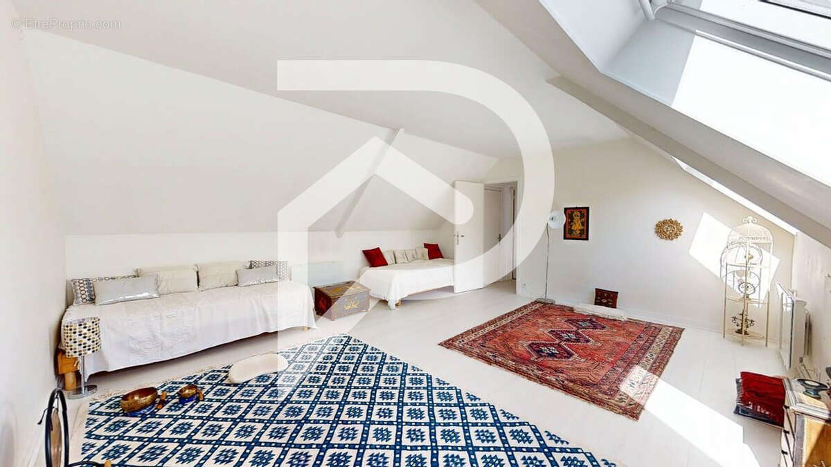 Maison à L'ETANG-LA-VILLE