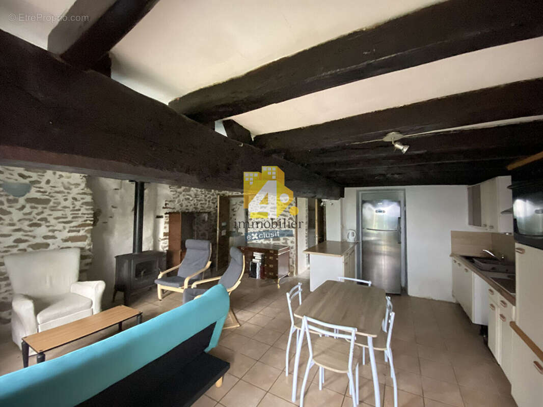 Maison à SAINT-JOACHIM