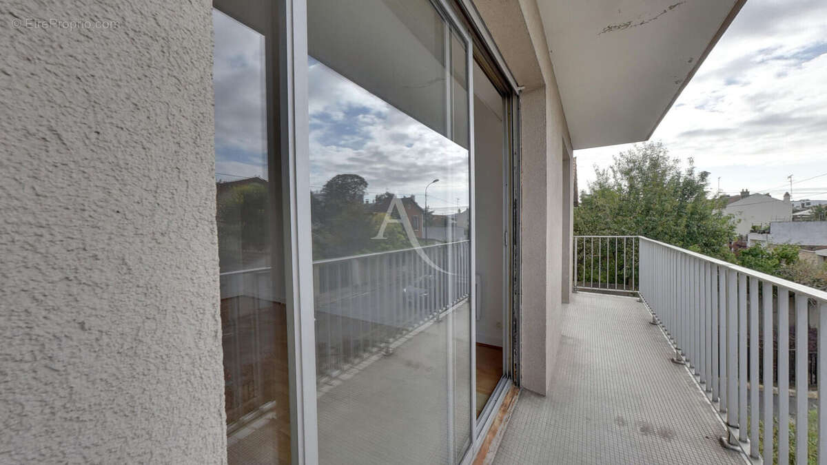 Appartement à SAINT-MAUR-DES-FOSSES