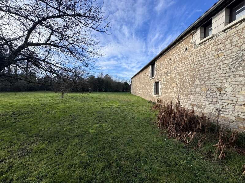 Maison à MARCE-SUR-ESVES