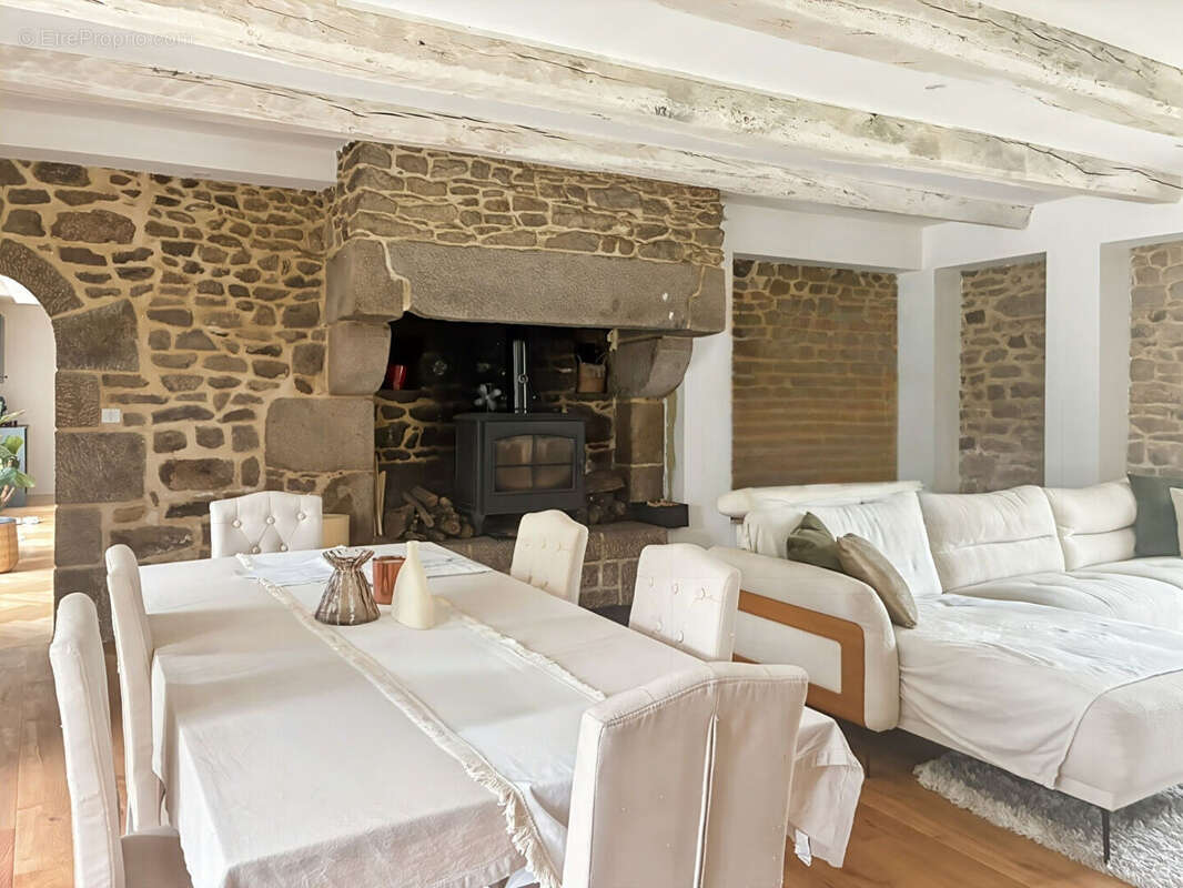 Maison Saint Remy Du Plain 6 pièce(s) 146 m2 - photo 3