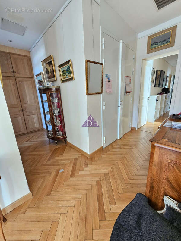 Appartement à HYERES