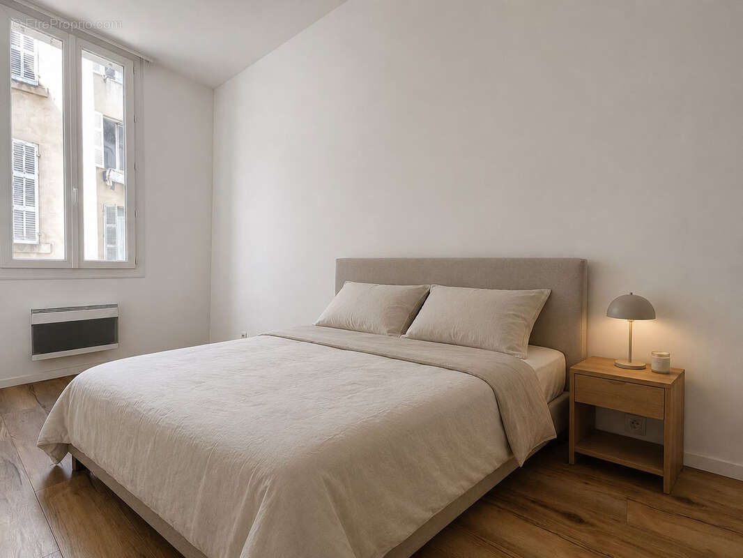Appartement à MARSEILLE-1E