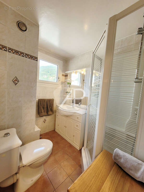 Appartement à LA SALLE-LES-ALPES