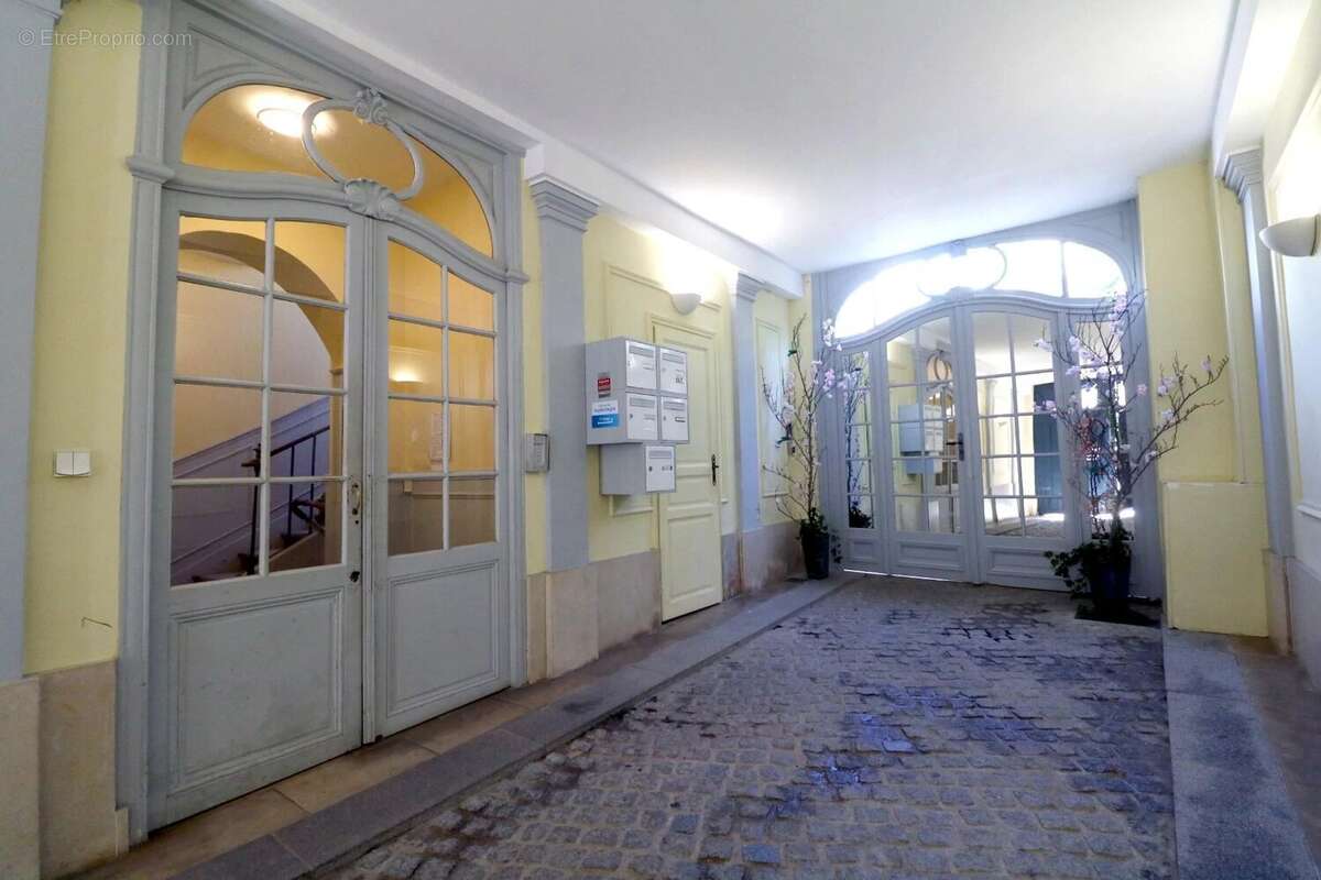 Appartement à VERSAILLES