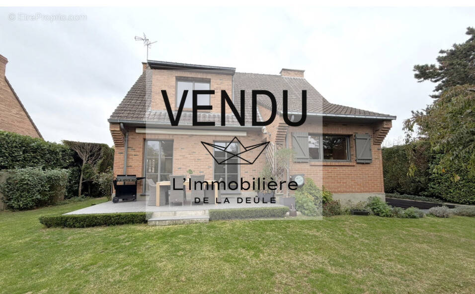 Maison à ANNOEULLIN