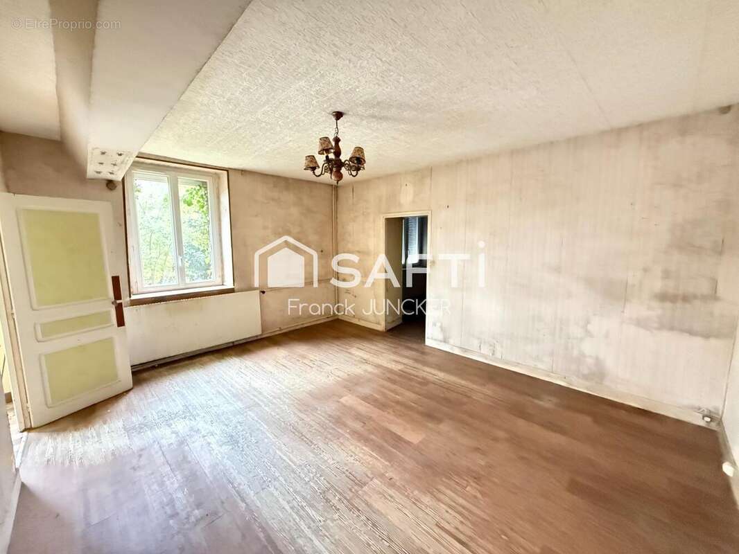 Maison 70 m² à Champsecret  - photo 5