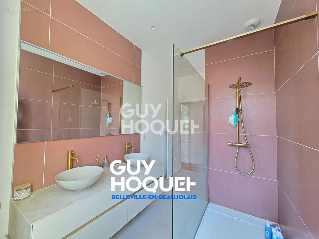 Appartement à BELLEVILLE