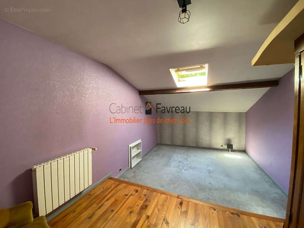 Maison à VILLENEUVE-LE-ROI