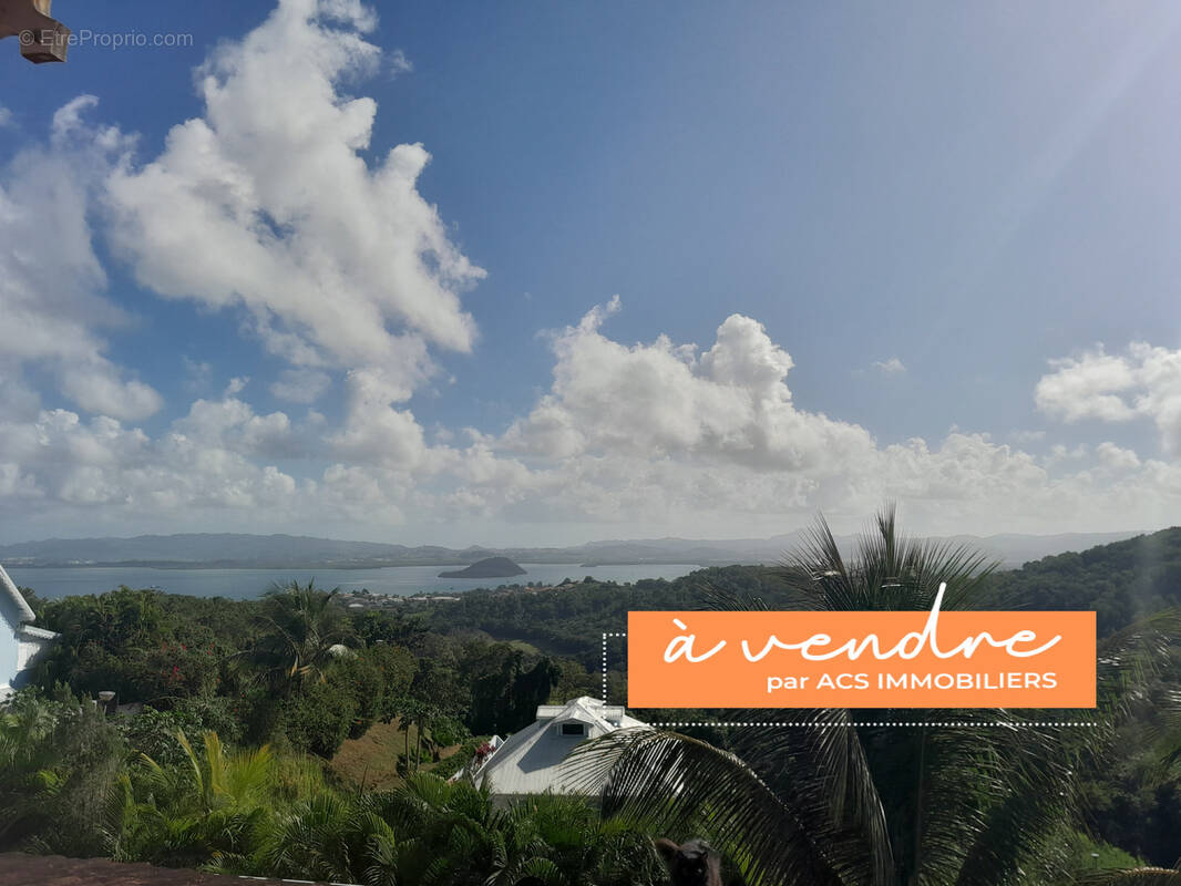 Maison à LES TROIS-ILETS