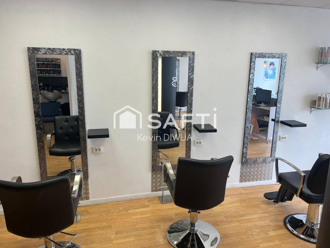 Photo 1 - Commerce à MARGNY-LES-COMPIEGNE