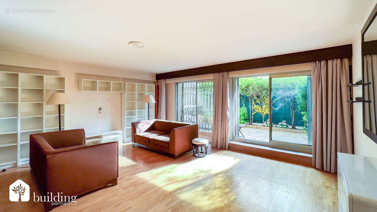 Appartement à LEVALLOIS-PERRET