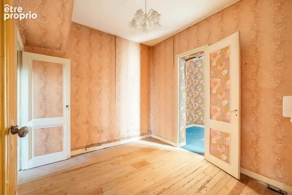 Bordeaux – Immeuble 119 m² sur 3 niveaux – À rénover - photo 3