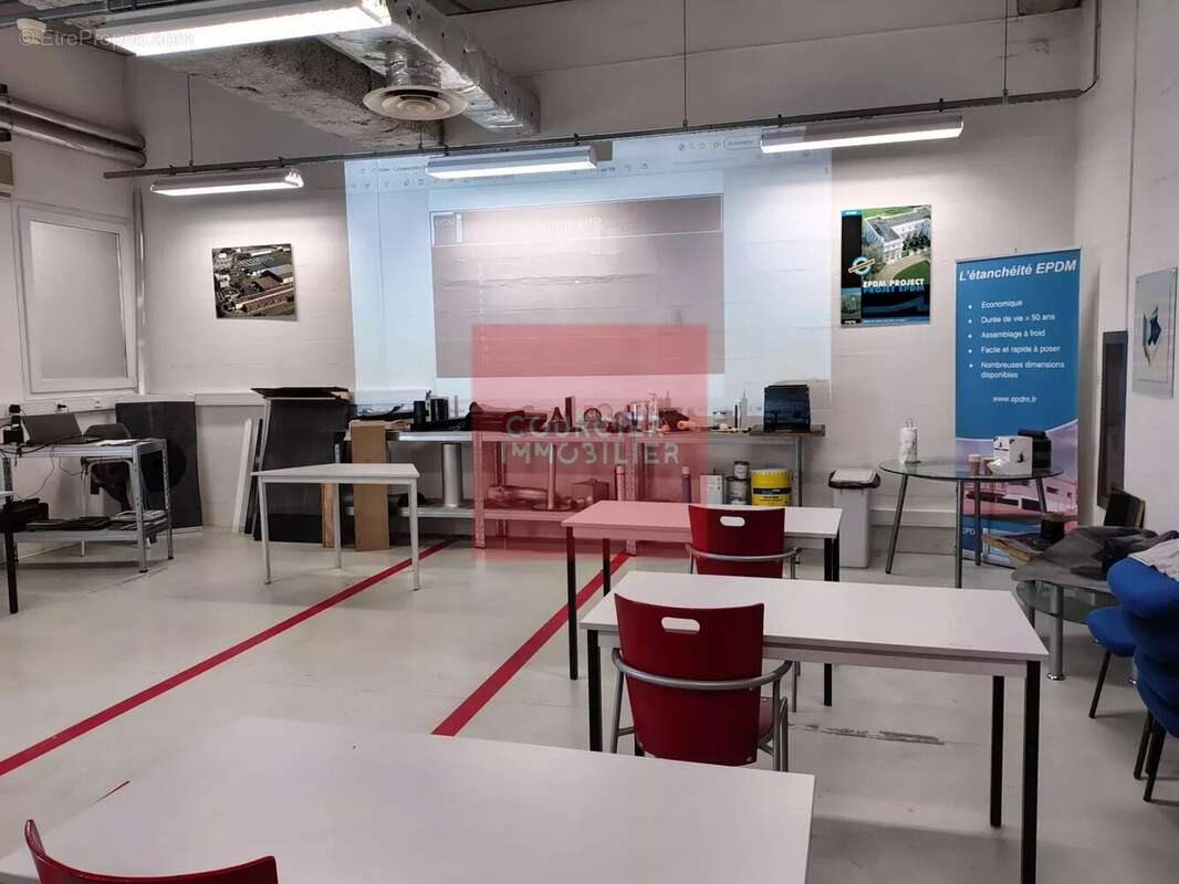 Les essarts le roi (78) - vente entrepôt 953 m² - photo 2