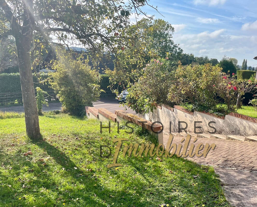 Maison à MARTIN-EGLISE