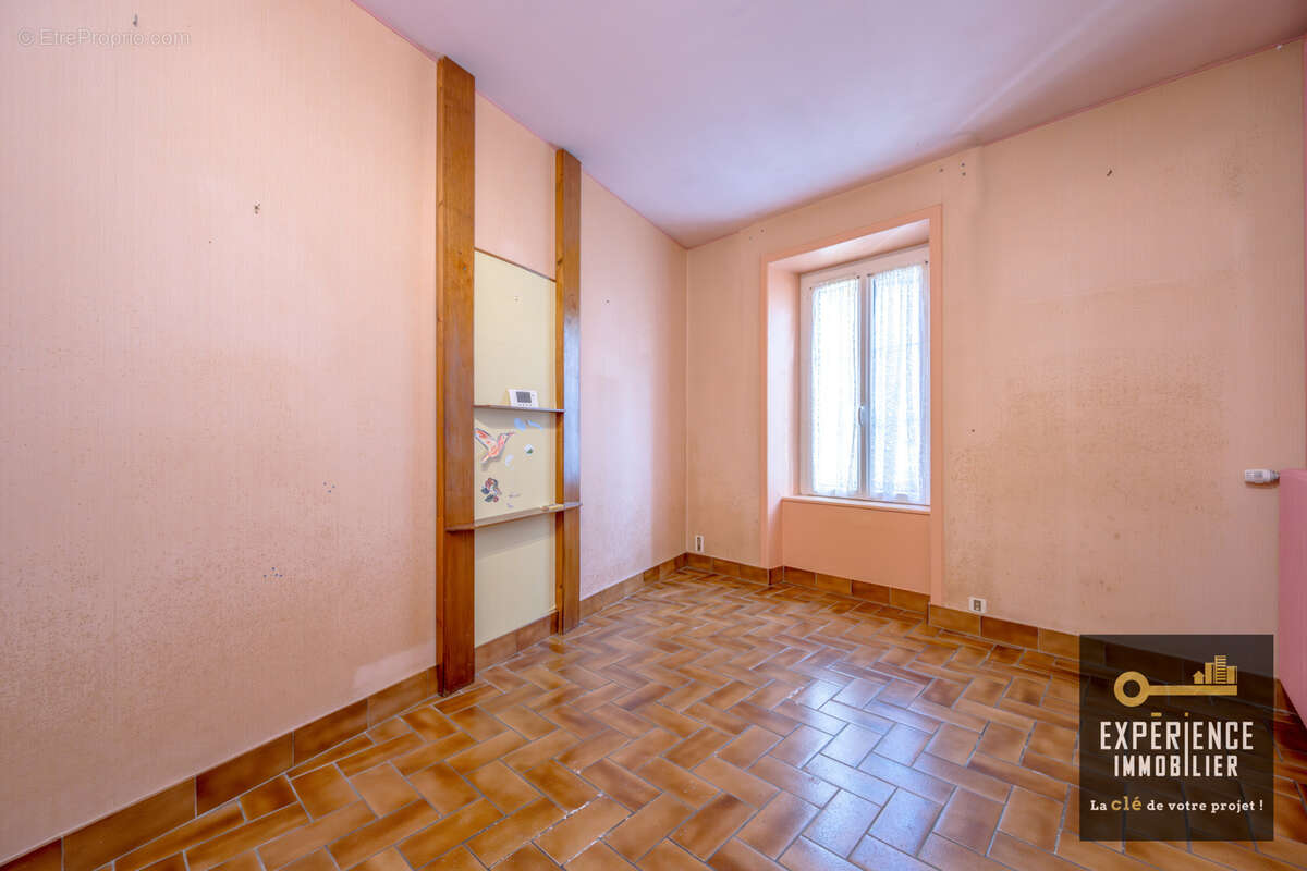 Maison à QUINTIN