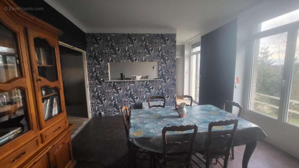 Maison à LANUEJOULS