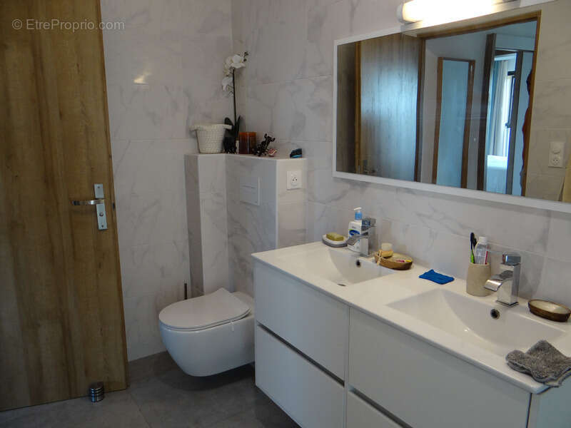 Appartement T3 d'exception de 80m2 vue océan SAINT GILLES LES BAINS (974) - photo 9