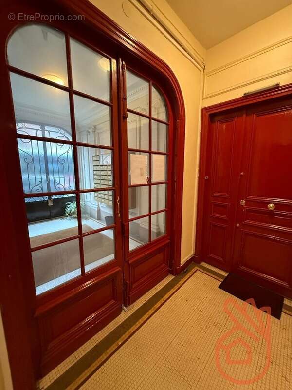 Appartement à PARIS-15E