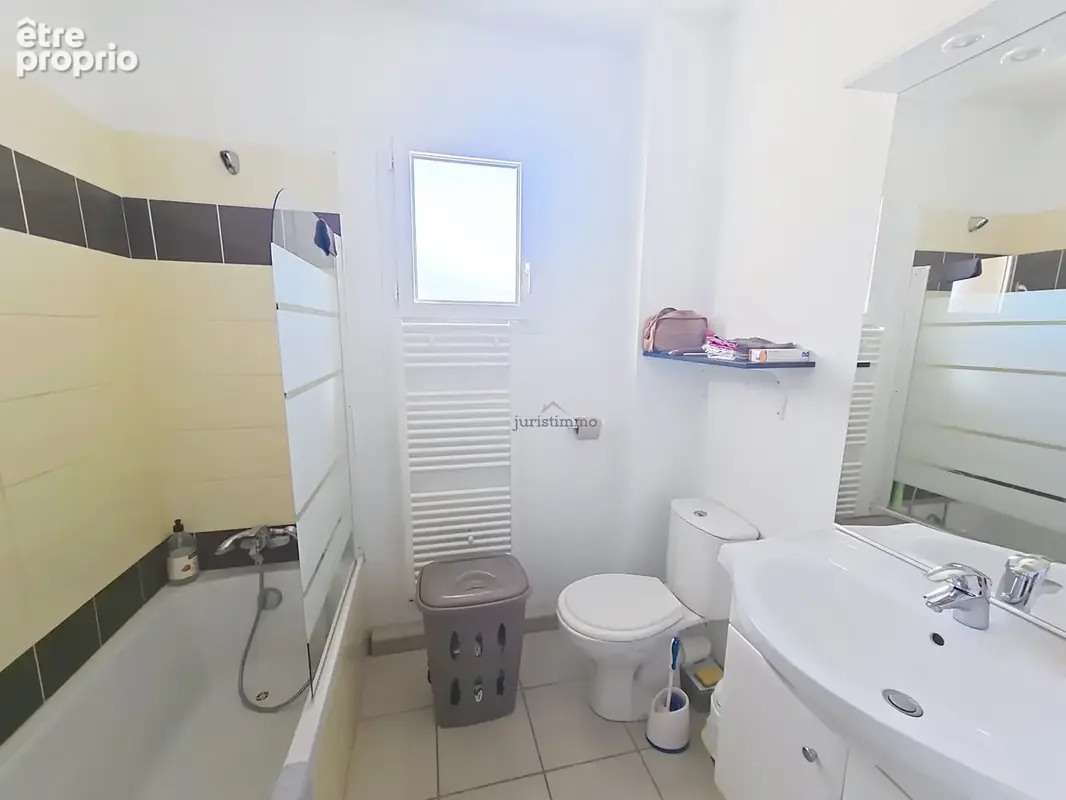 Charmante maison avec 3 chambres, jardin arboré et climatisation. - photo 7