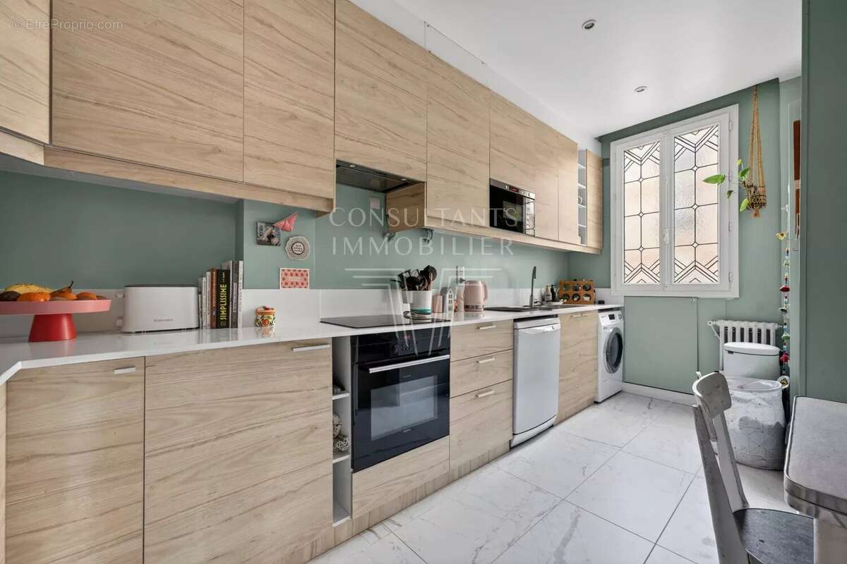Appartement à LEVALLOIS-PERRET