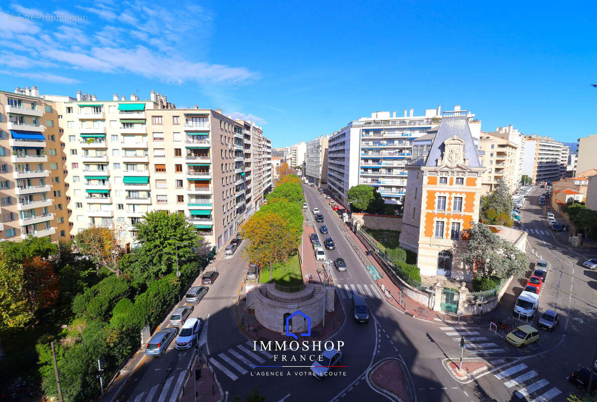 Appartement à MARSEILLE-4E