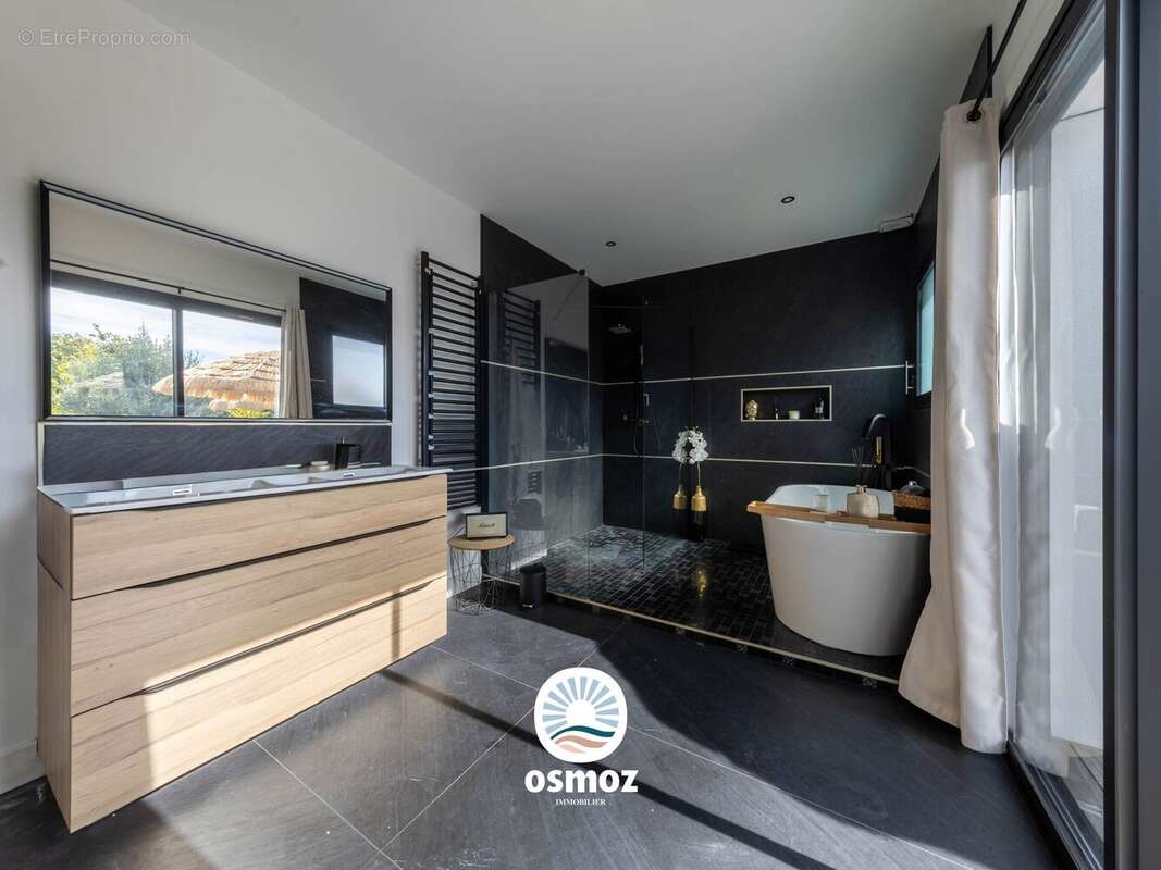 Maison à DOMPIERRE-SUR-MER