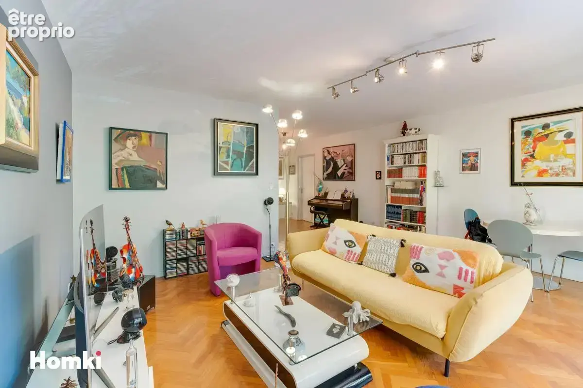 Appartement T3 de 77 m² à Marseille 13008, Rue Paradis - photo 5