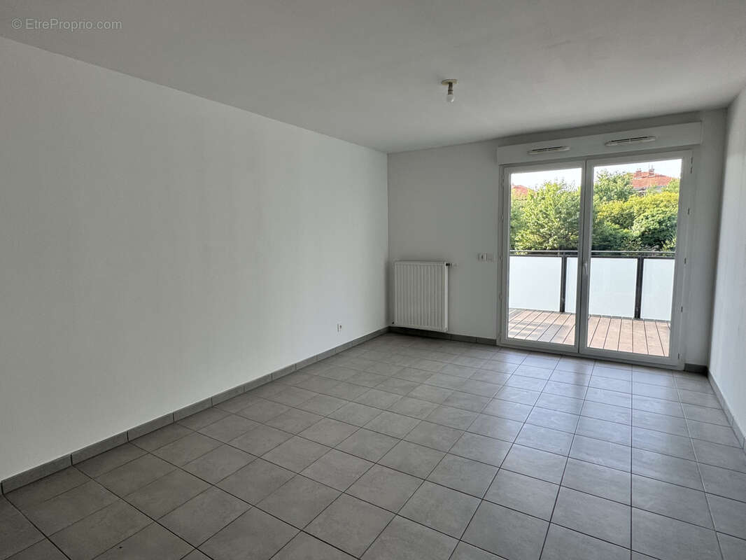 Appartement de type 3 avec terrasse et place de parking - photo 2