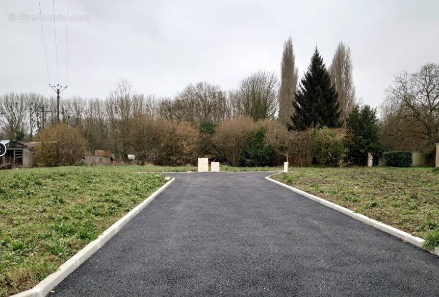 Terrain à GALLARDON