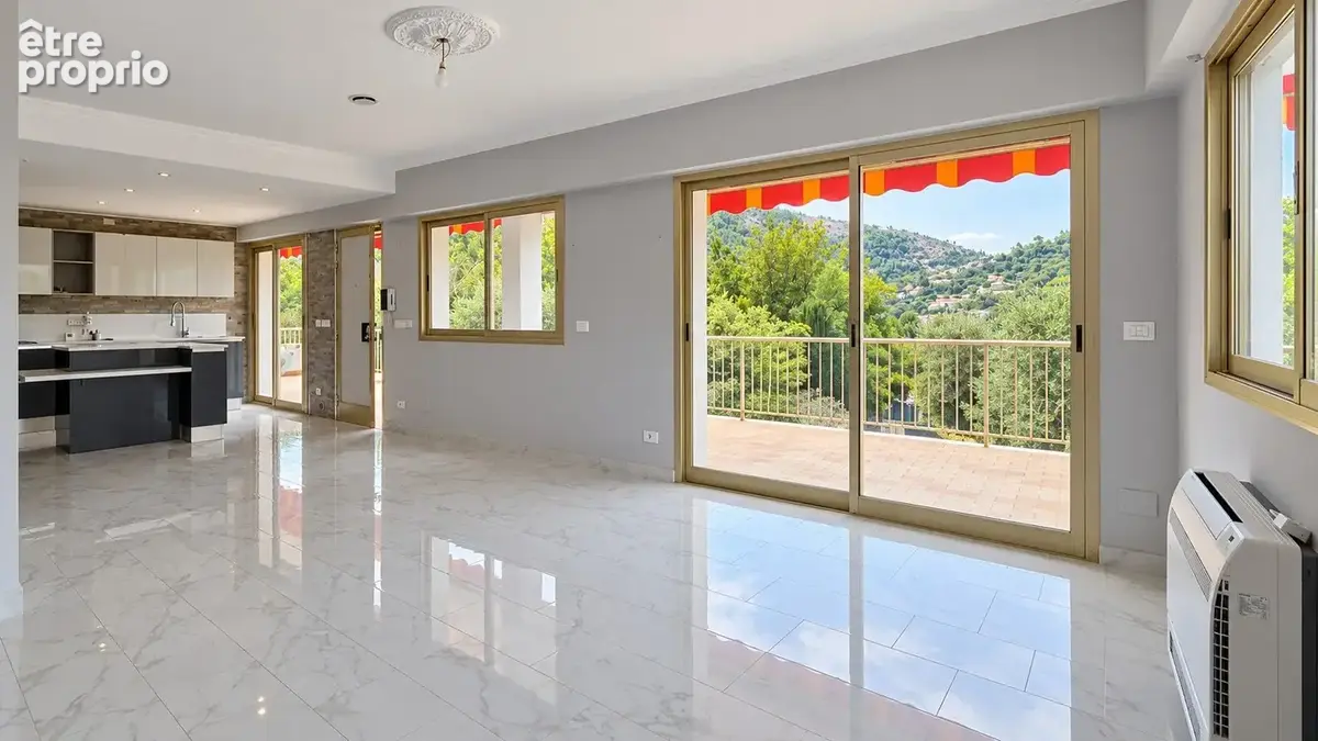 Une villa aux dimensions rares, entre village et nature - photo 3