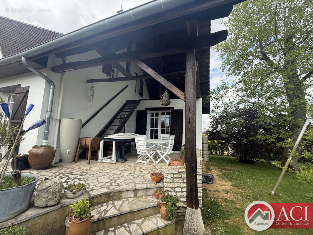 Maison à SAINTE-GENEVIEVE