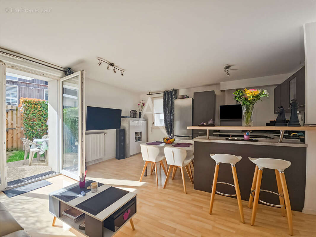 Appartement à MENUCOURT