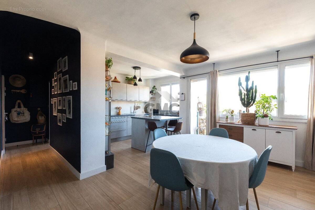 Photo 1 - Appartement à CASTELNAU-LE-LEZ