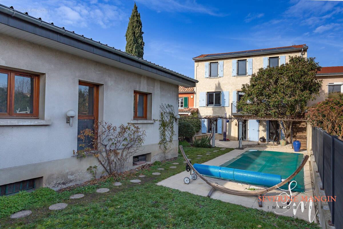 Maison à ROMANS-SUR-ISERE