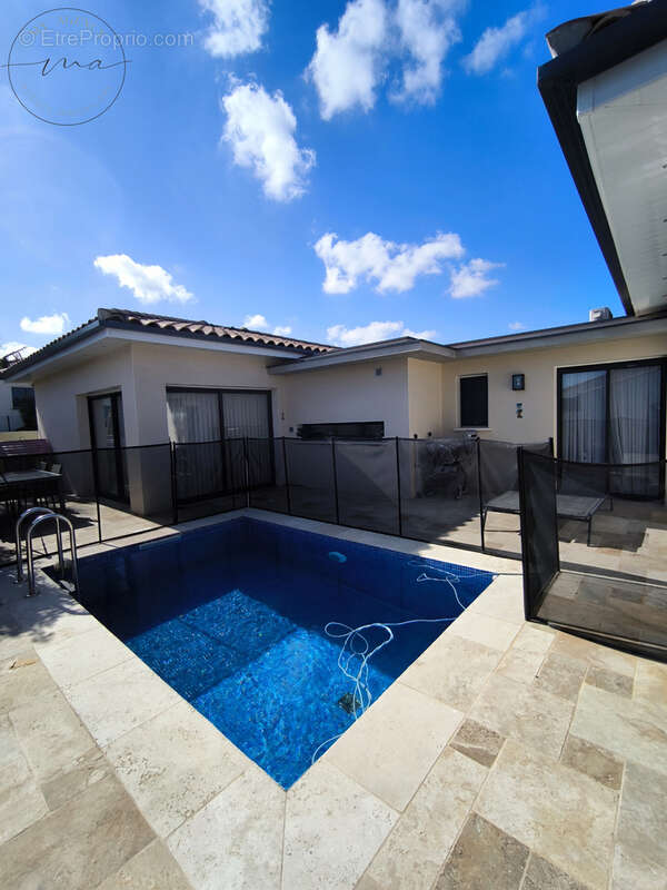 Maison à COLOMBIERS