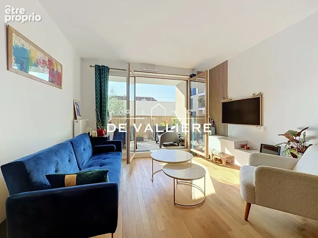 RUEIL-MALMAISON - Plateau - Appartement avec balcon et box - photo 2