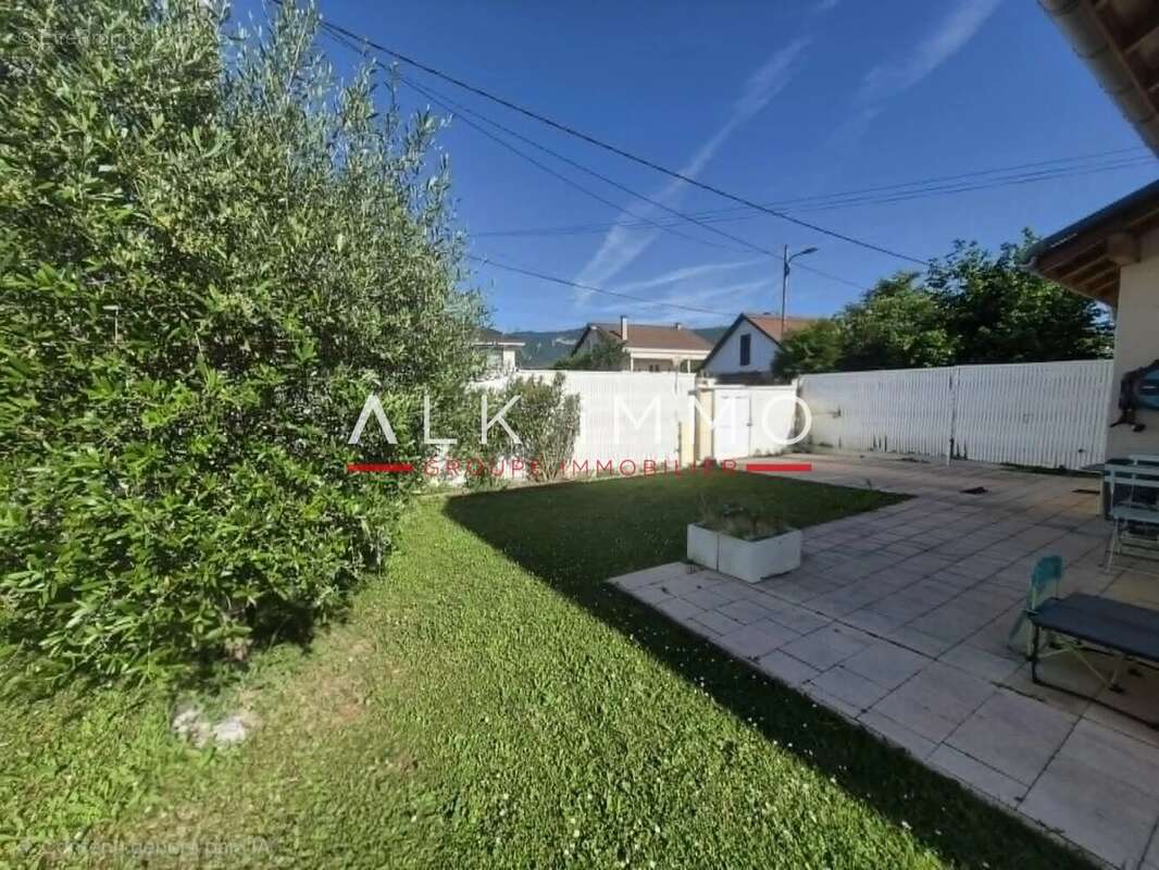 Maison à SAINT-JULIEN-EN-GENEVOIS
