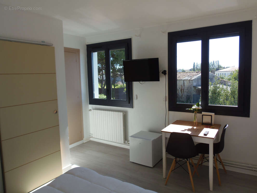 Maison à CHENAC-SAINT-SEURIN-D&#039;UZET