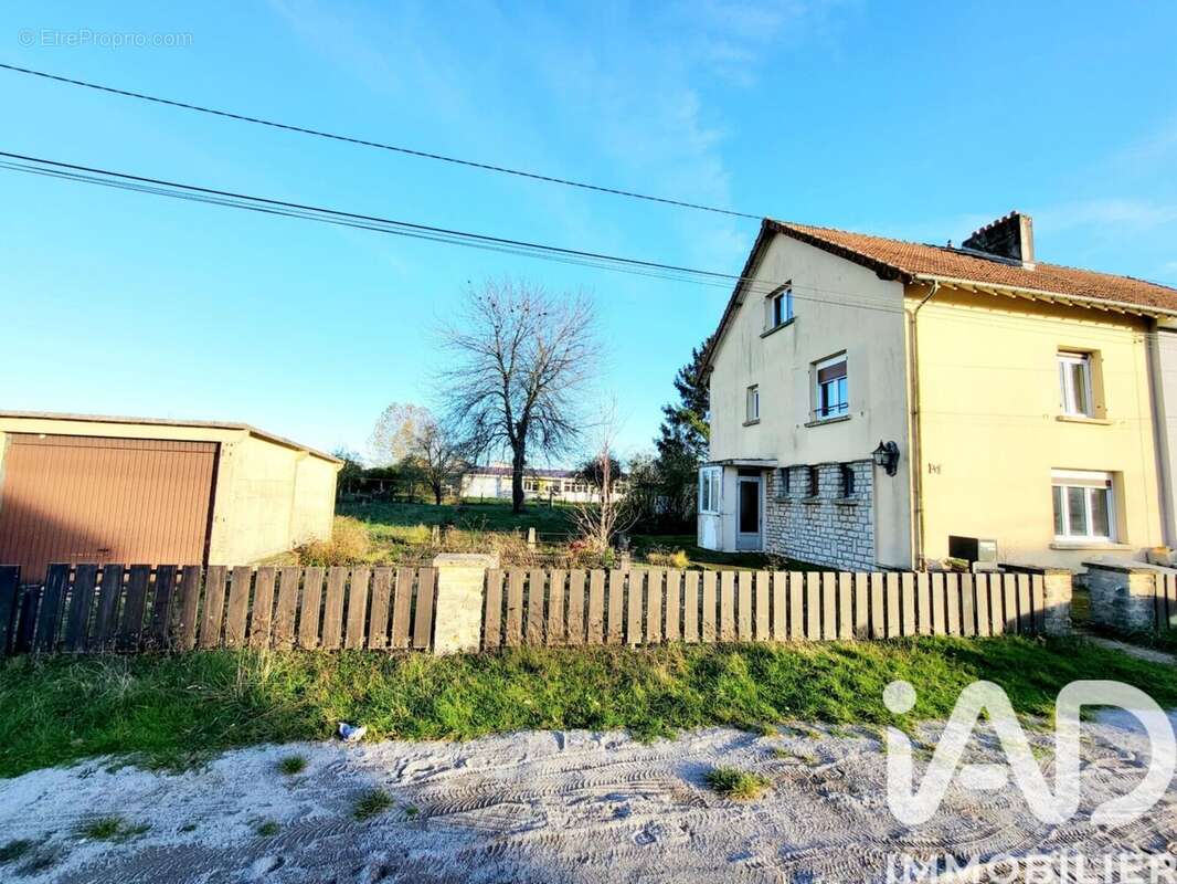 Photo 4 - Maison à MERCY-LE-BAS