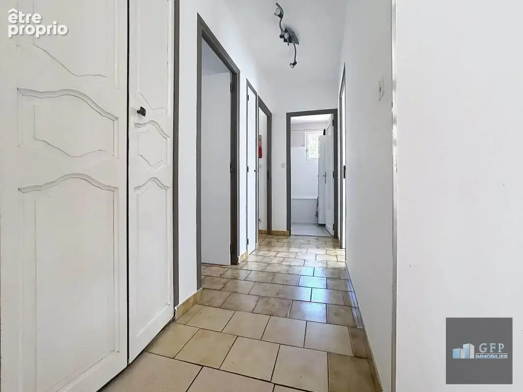 Villa à vendre avec piscine à Bormes-les-Mimosas – Maison 3 chambres avec studio indépendant sur terrain de 1 185 m² - photo 23