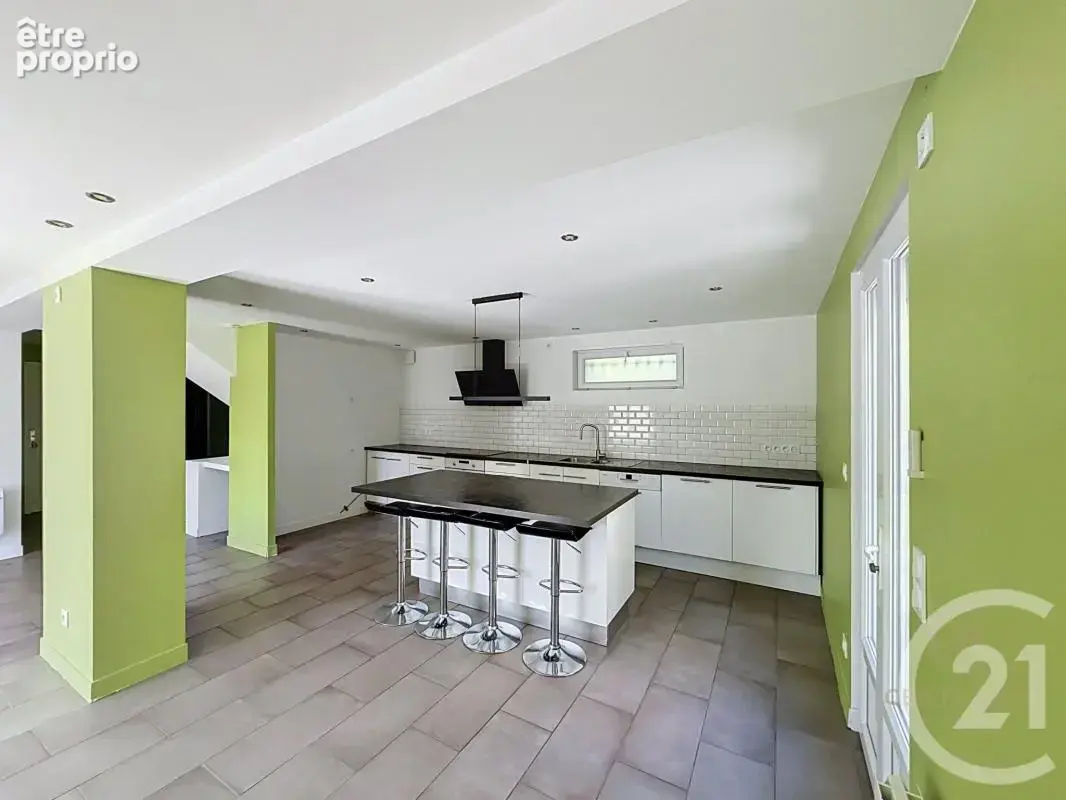 Maison 7 pièces 152 m² à vendre à Grigny (69520) - photo 8