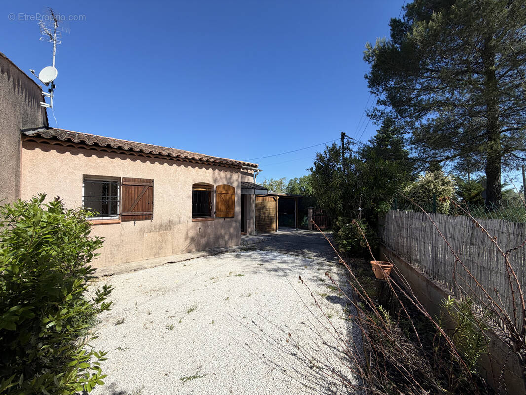 Maison à SAINT-MAXIMIN-LA-SAINTE-BAUME